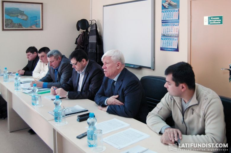 Присутствовали руководители, специалисты и руководители филиалов компании в регионах Украины