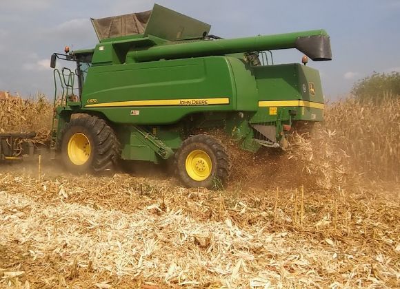 John Deere C670