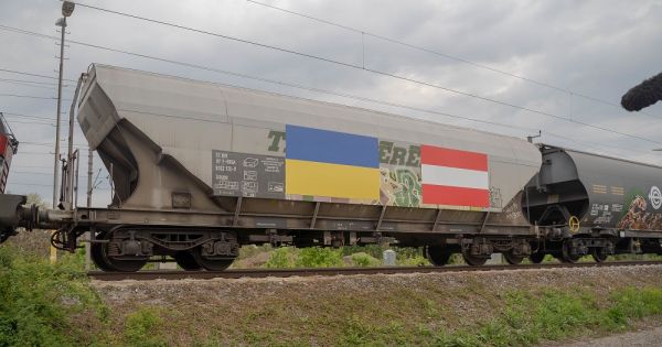 The first railroad train with corn has arrived to Austria from Ukraine