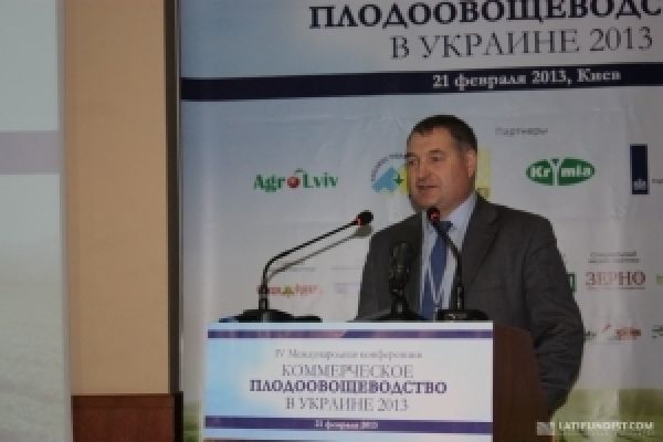 Начальник отдела зерновых и технических культур Министерства аграрной политики и продовольствия Леонид Сухомлин