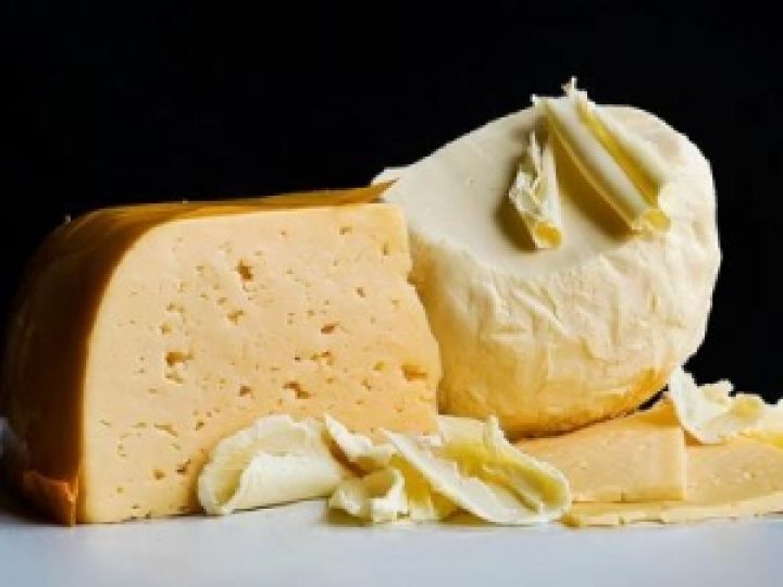 70 килограмм сыра и масла утилизировали в Крыму перед ЕВРО