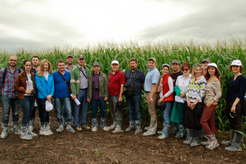 Ускорение гибридного бизнеса с DuPont Pioneer