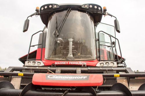 Комбайн Massey Ferguson 7370 BETA
