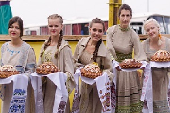 Первый украинский фестиваль льна