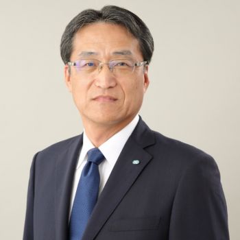 Ясукадзу Камада