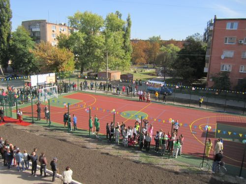 Площадка возле общежития училища культуры Площадка возле общежития училища культуры