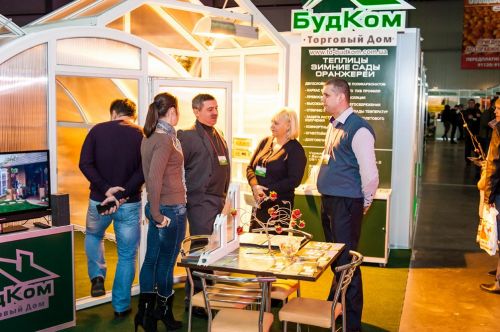 Общение участников выставки Общение участников выставки