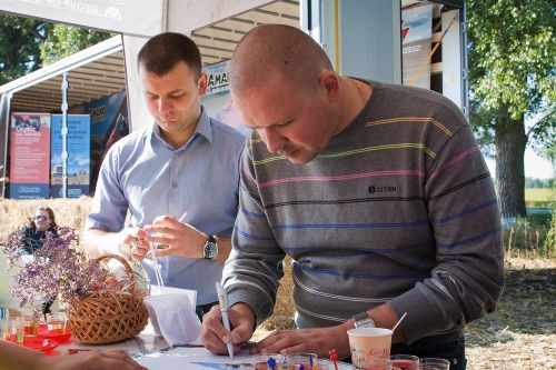 Регистрация участников выставки техники Регистрация участников выставки техники