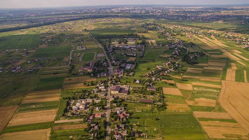 Вид на село с высоты птичьего полета Сельский ревизор в Боратине