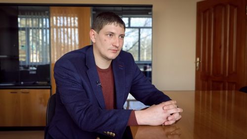 Александр Шутов, руководитель Пологовского элеватора, который вошел в ГК «Прометей» в 2016 г. Александр Шутов, руководитель Пологовского элеватора, который вошел в ГК «Прометей» в 2016 г.