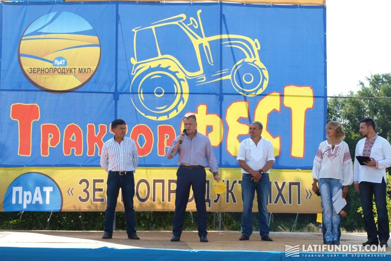 Открывали празднование 10-летия «Зернопродукта МХП» Николай Кучер, Юрий Мельник и Владимир Онука (слева направо)
