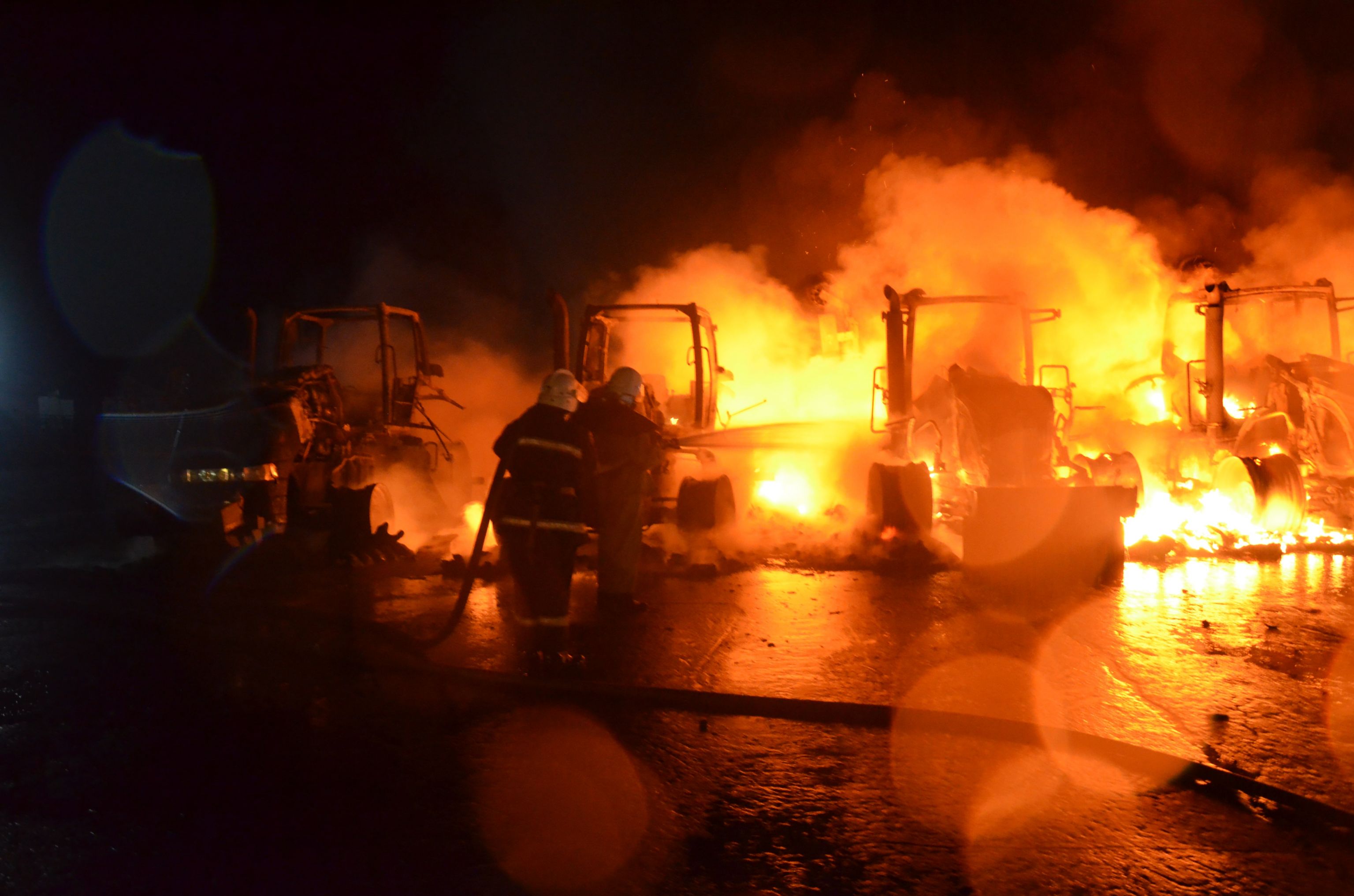 Пожар на «Агрофирме «Добробут», которая входит в агрохолдинг «Астарта-Киев»