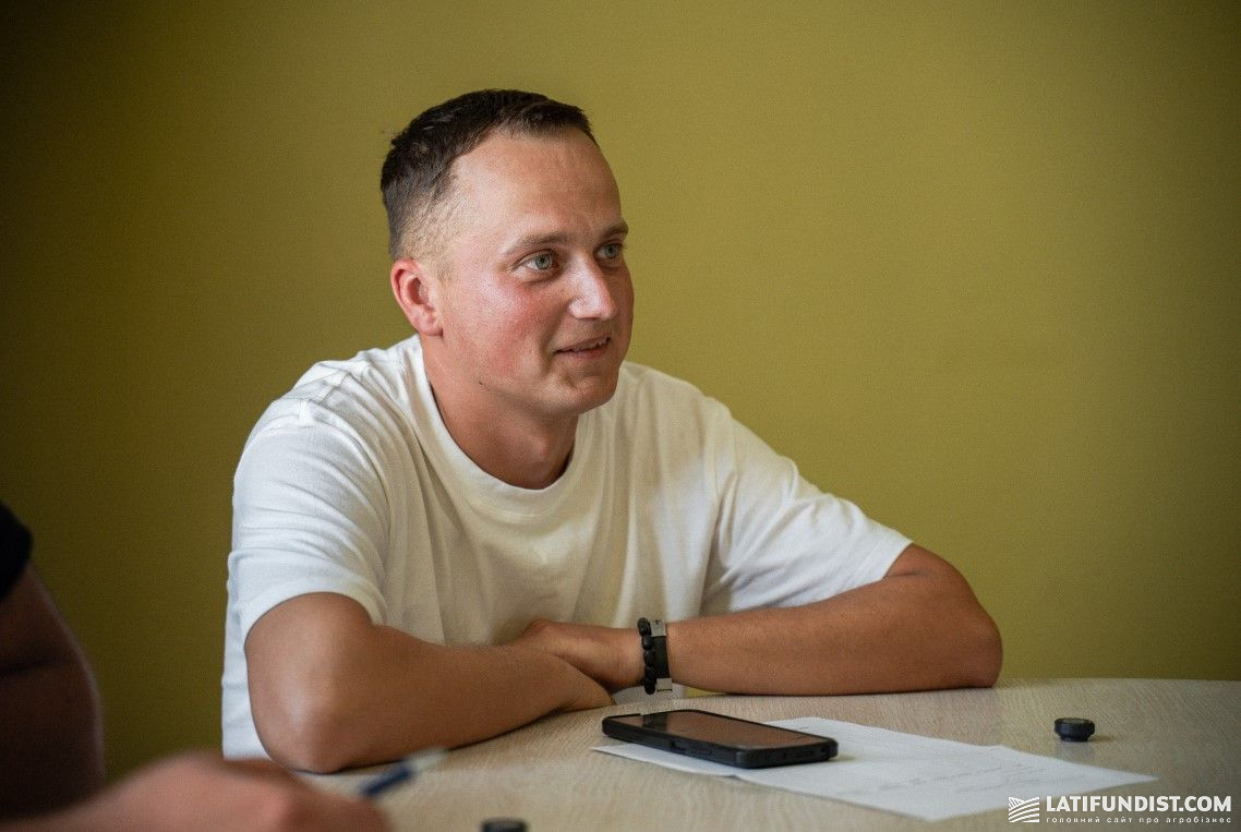 провідний агроном «Галекс Агро» Олександр Карпишин провідний агроном «Галекс Агро» Олександр Карпишин