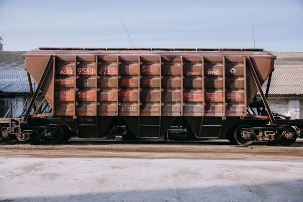 Поиск зерновозов для перевозок. Вагон зерновоз. Промывка вагона зерновоза. Тормозное ограждение зерновоз вагон. Зерновоз США.