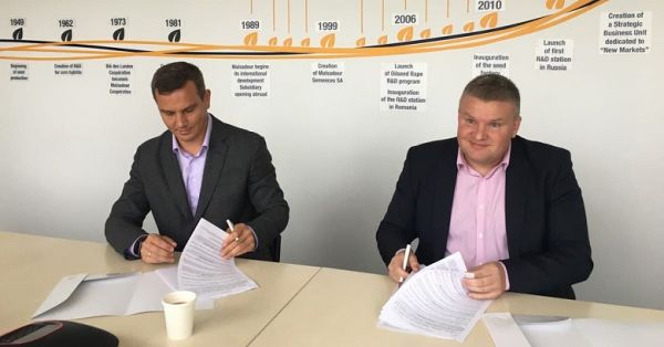 Слева направо: генеральный директор HarvEast Дмитрий Скорняков и директор MAS Seeds в Украине Сергей Тимошенко