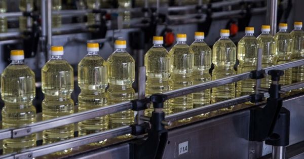 Sunflower oil filling line at a plant in Ukraine