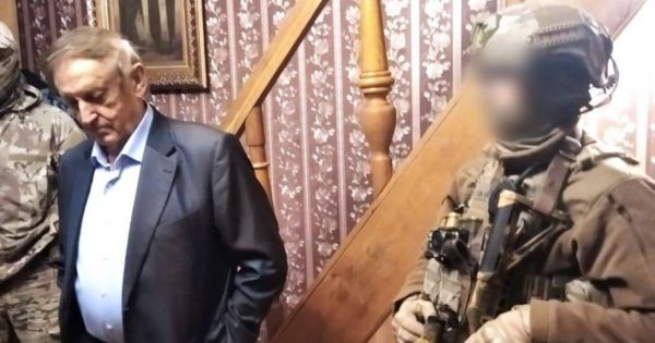 Екс-президент корпорації «Мотор Січ» В’ячеслав Богуслаєв під час обшуків його дому