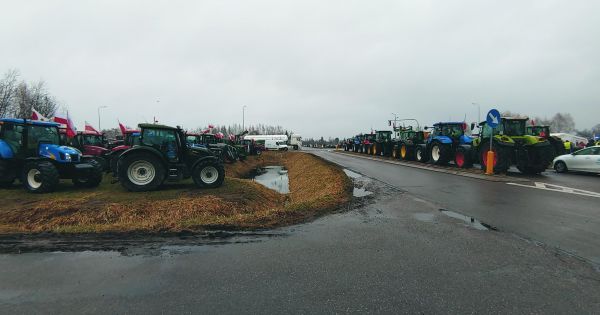 Protests of Polish farmers against the import of Ukrainian farm products on the tax-free conditions. March 2023