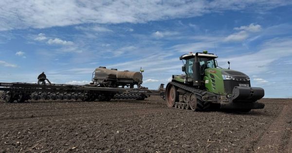 Посівна ярих культур на полях «МХП-Урожайна країна»