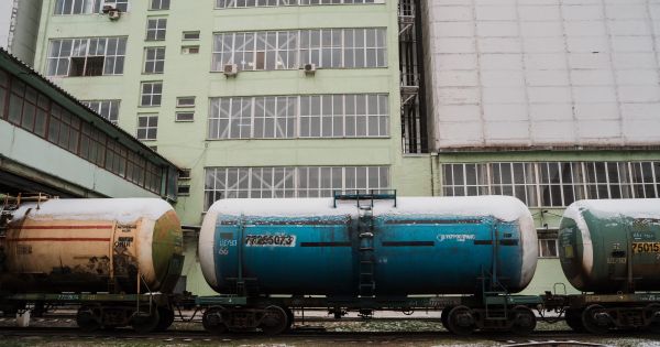 Цистерна з олією