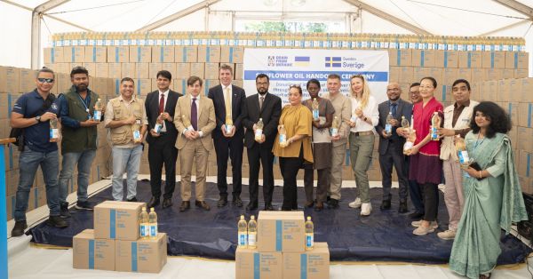 Передача соняшникової олії владі Бангладеш 3 грудня 2025 року