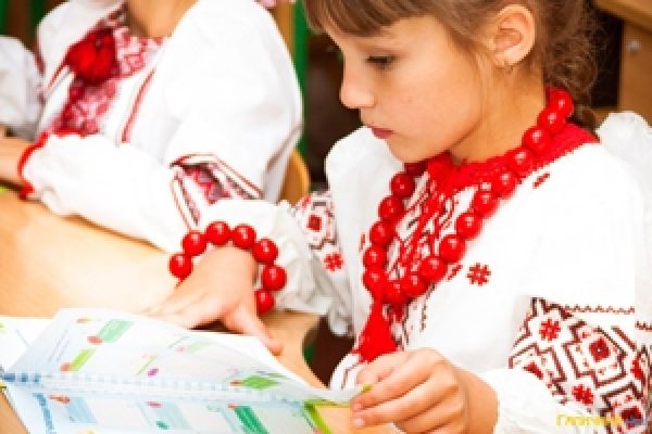 86 тыс. западноукраинских школьников ко Дню знаний получили подарок от Мрия Агрохолдинг