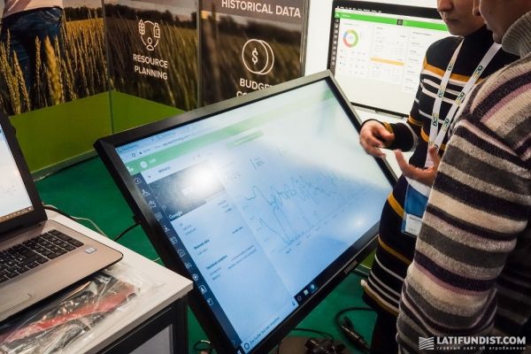 Тестирование приложения ExactFarming на выставке сельхозтехники Agritechnica 2017