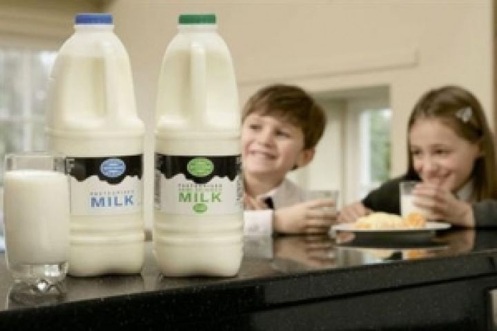 Мировые цены на молочные продукты продолжают падать