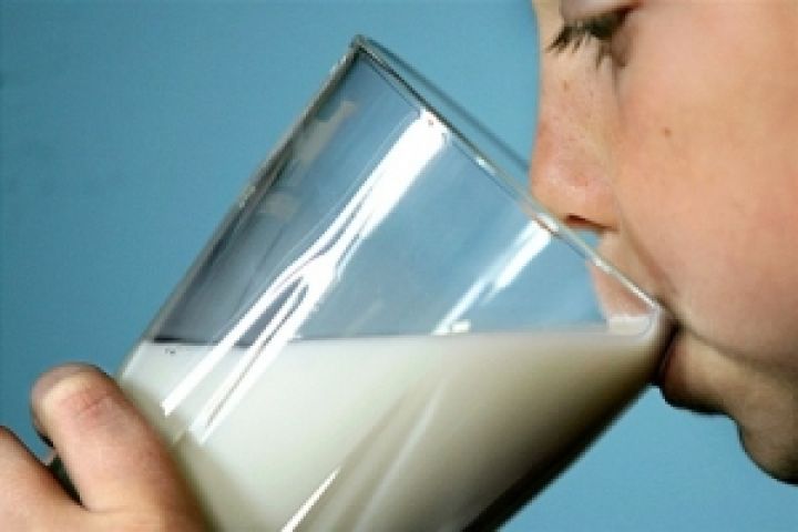 Украина разрешила поставки молока на свой рынок девяти белорусским предприятиям