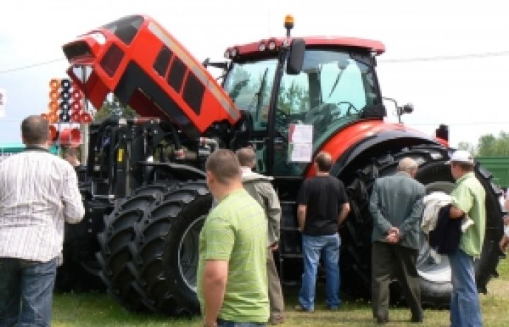 Польша намерена производить сельхозтехнику в Житомирской области
