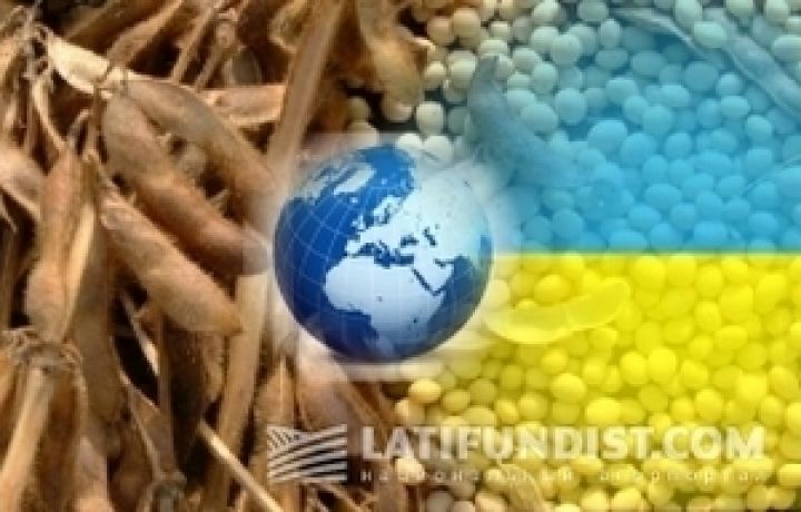 Морской экспорт сои из Украины превысил 880 тыс. тонн