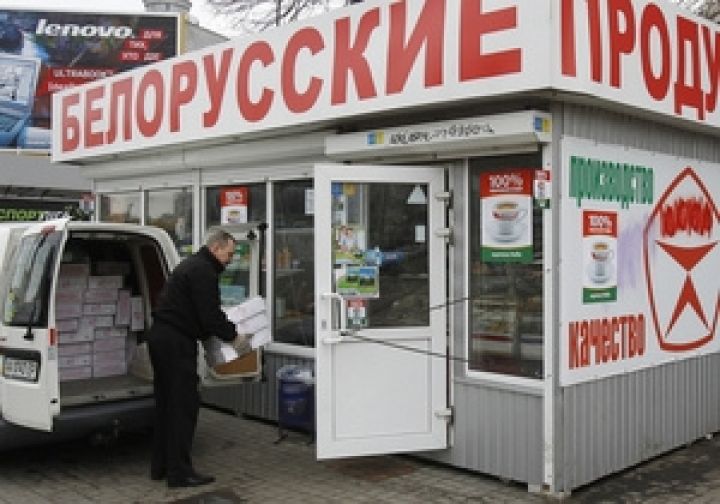 Российские производители просят запретить ввоз молока из Беларуси