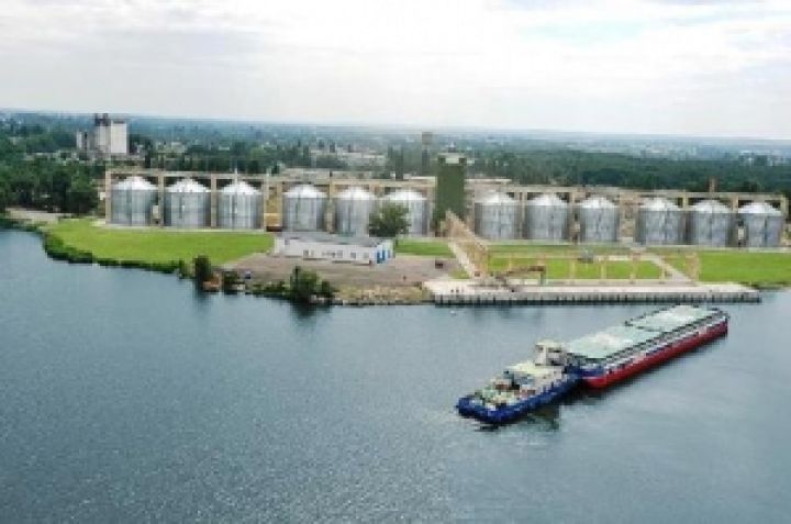 Glencore и Кернел намерены купить зерновой терминал в России