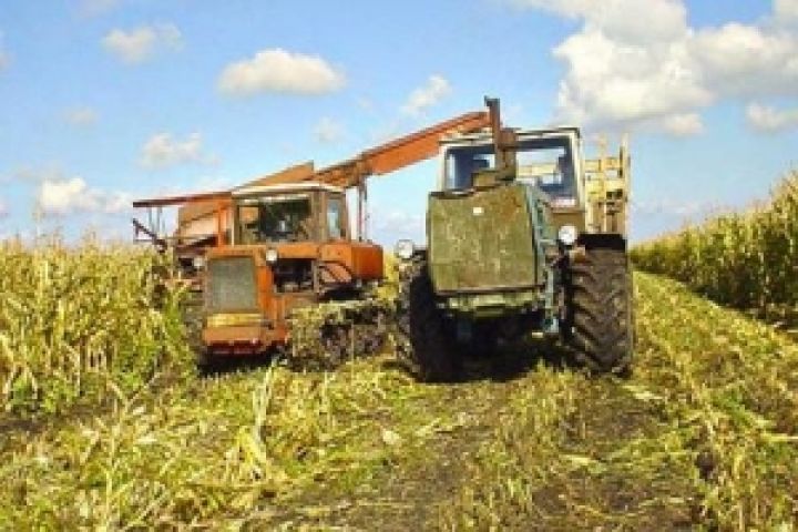 Украина теряет до 5% урожая из-за устаревшей сельхозтехники 