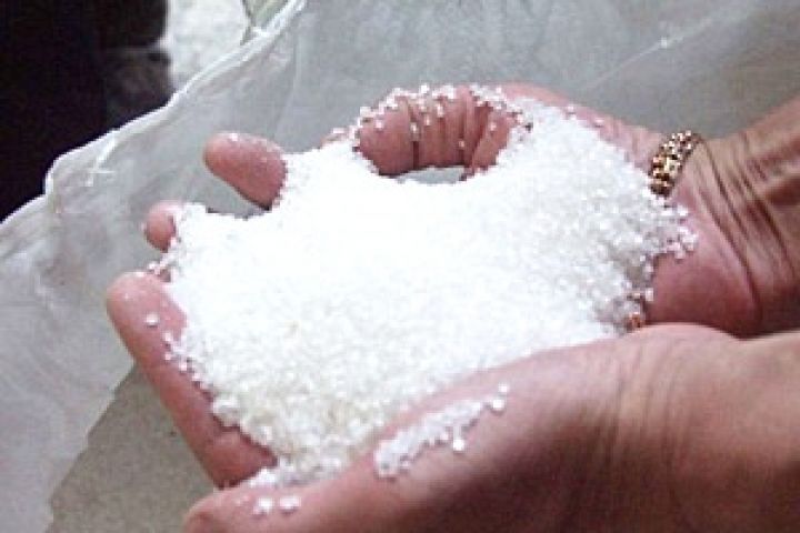 Минэкономики Кыргызстана рекомендует увеличить импорт сахара-сырца