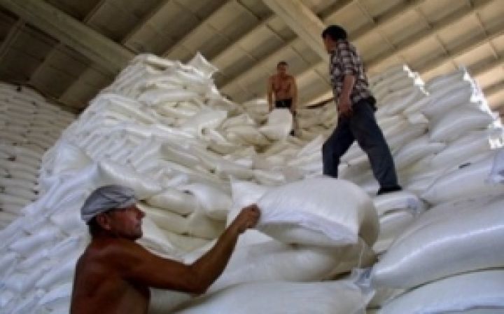 Украина экспортирует до 400 тыс. тонн сахара в 2012/2013 маркетинговом году