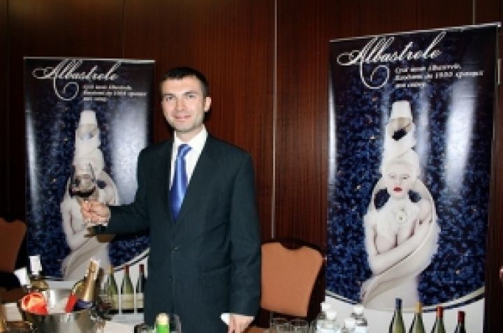 Молдавский Albastrele Wines планирует экспортировать вино в Украину