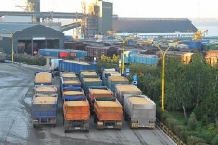 Украина отправит на экспорт 2 млн тонн зерна в январе