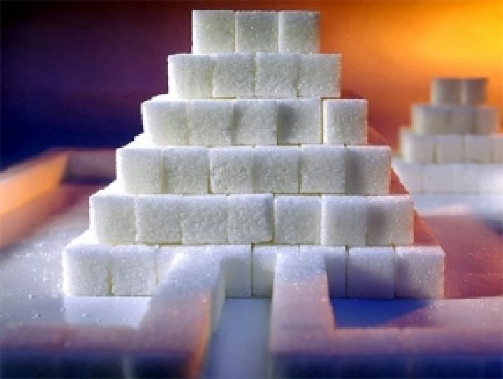 Мировые цены на сахар снизились до минимума 2013 года