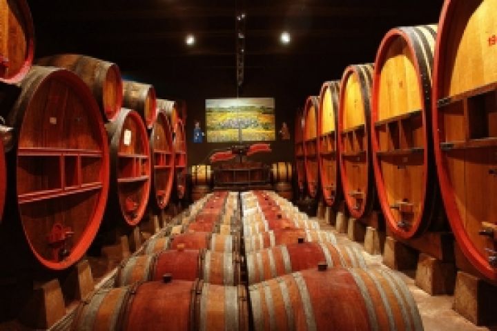 Италия — основной поставщик вина в Украину