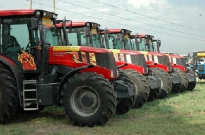 Беларусь предоставит Украине льготные кредиты на сельхозтехнику белорусского производства