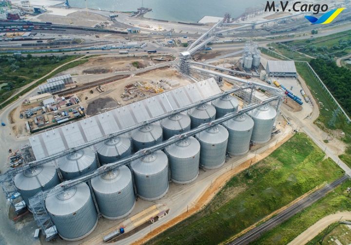 Cargill and M.V. Cargo grain terminal in the port of Pivdenny (Odesa region)