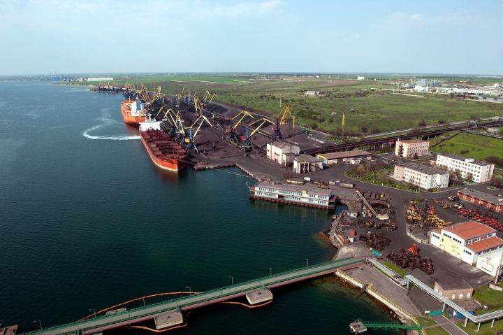 The port of Pivdenny, Ukraine