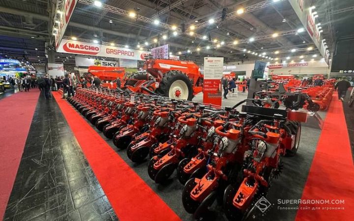 Високошвидкісна сівалка CHRONO 932