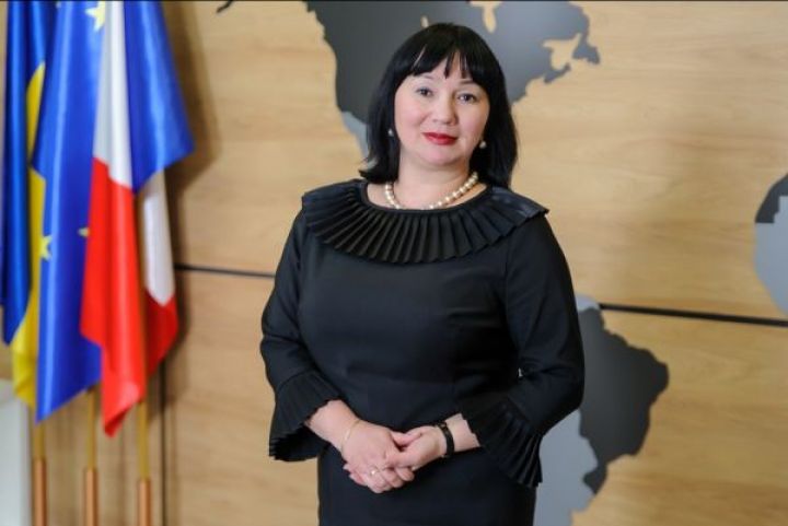 Лариса Бондарєва Лариса Бондарєва