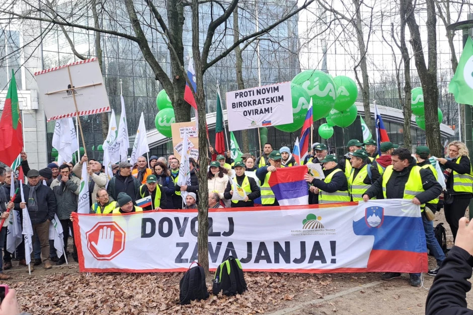 Протест європейських фермерів в Брюсселі 18 грудня. Фото: Густав Єдреек