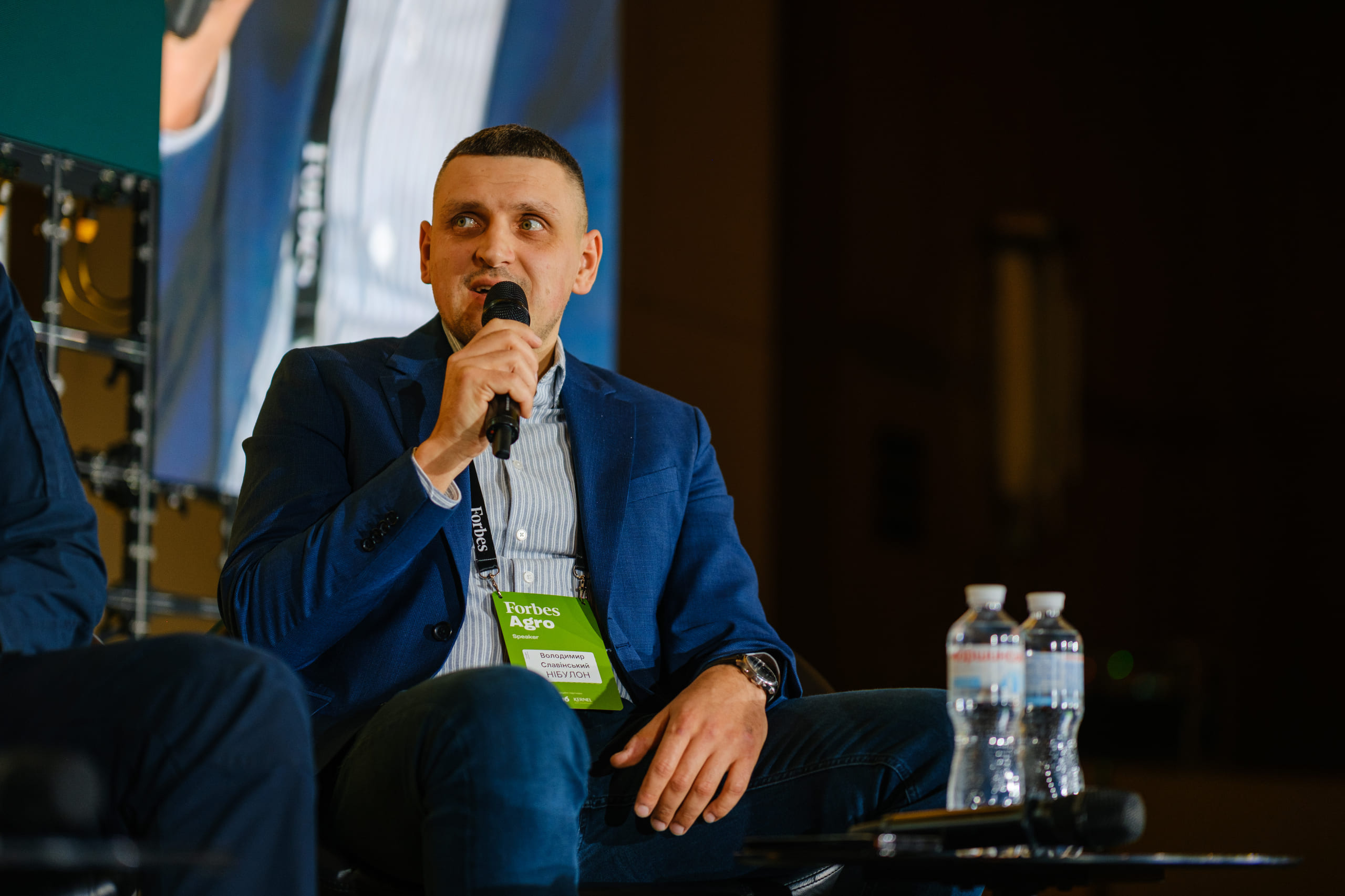 Володимир Славінський розповідає про логістичні виклики у 2025/2026 МР. Фото: Forbes Ukraine
