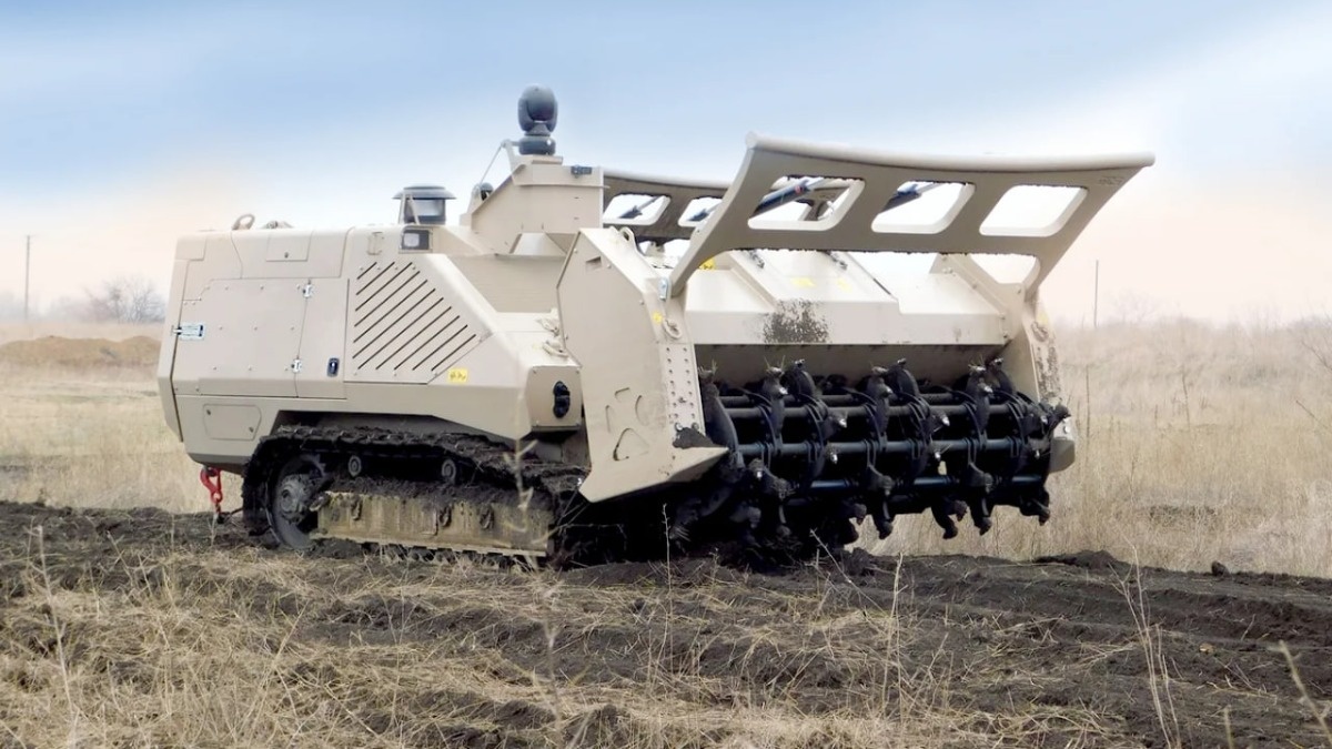 На балансі операторів гуманітарного розмінування, за винятком державних, 92&ndash;95 машин