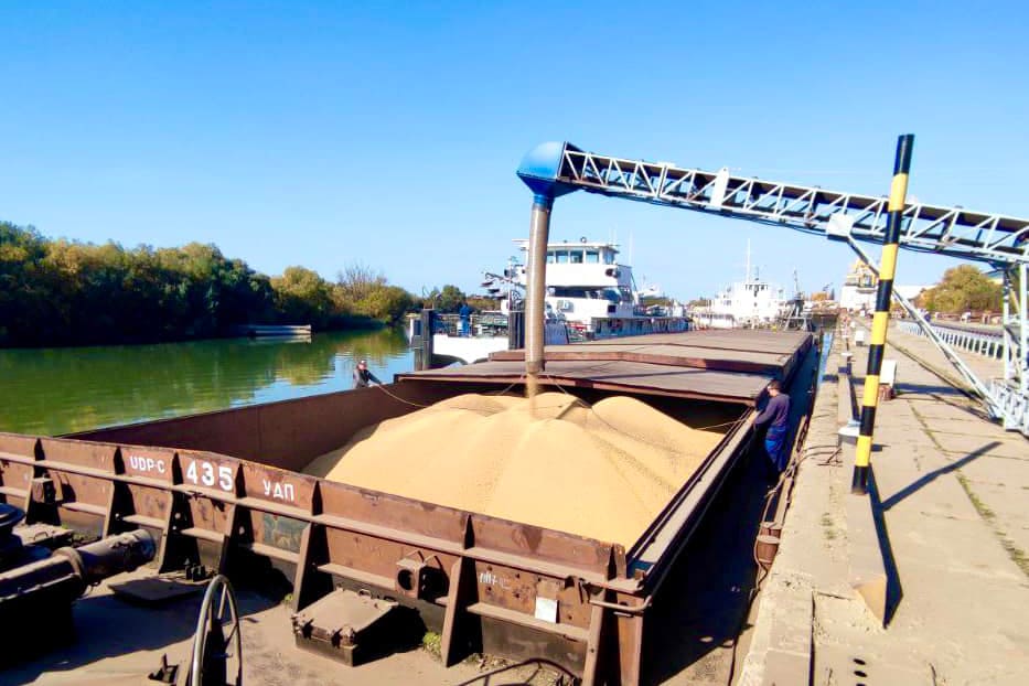 A barge is loaded with grain in one of Danube ports