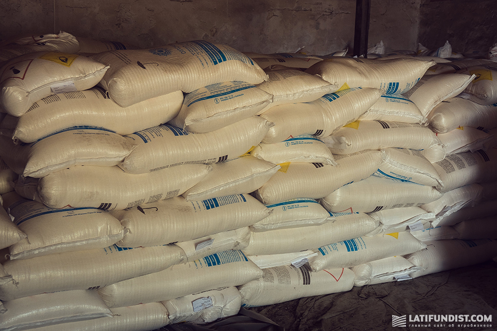 Mineral fertilizers storage in Ukraine